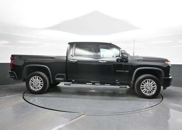 Used 2023 Black Chevrolet High Country image 8