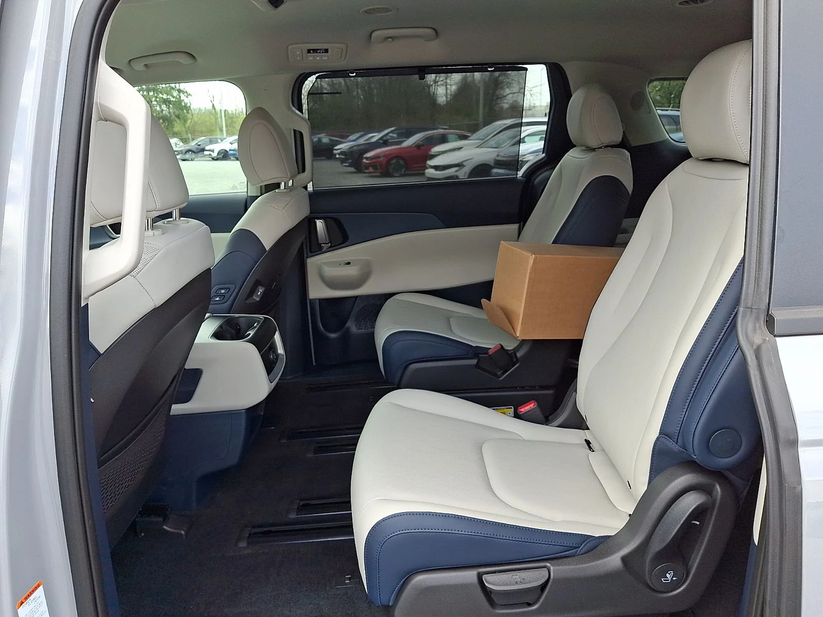 New 2026 White Kia EX image 11