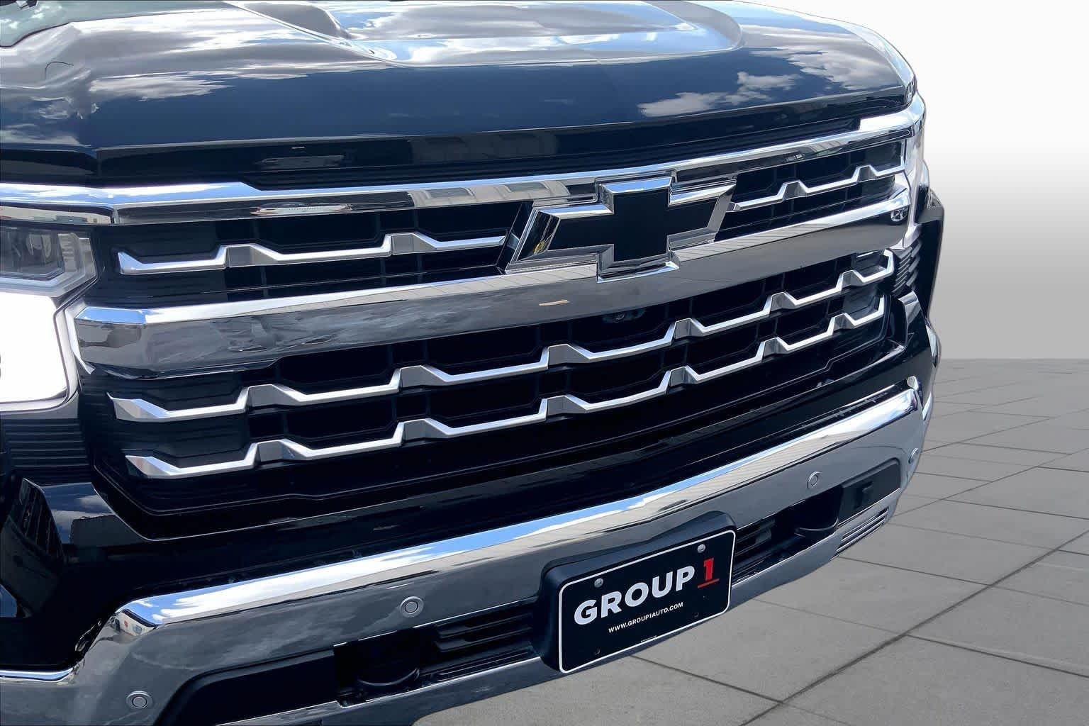 Used 2025 Black Chevrolet LTZ image 29