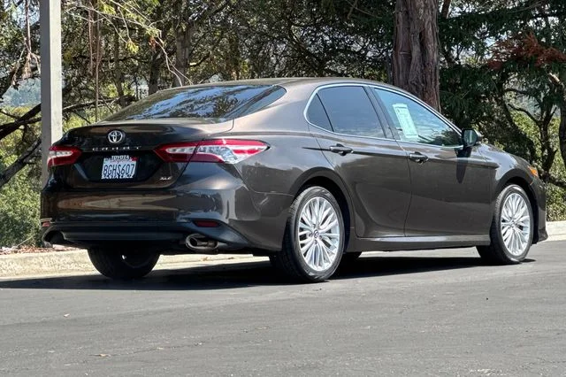 Used 2018 Brown Toyota XLE image 4