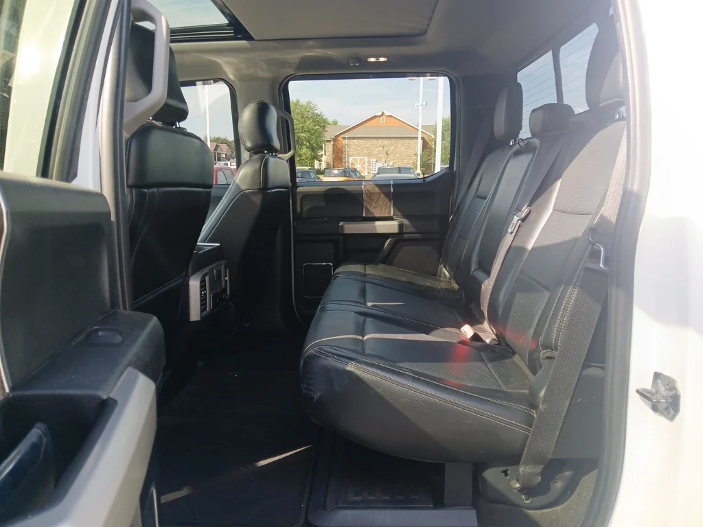 Used 2017 Oxford White Ford Lariat image 16