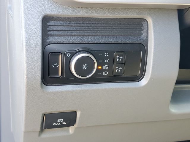 New 2026 Oxford White Ford F-250® XL image 46