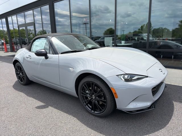 Aero Gray Metallic 2026 Mazda MX-5 Miata Club RWD Convertible Rear-Wheel Drive