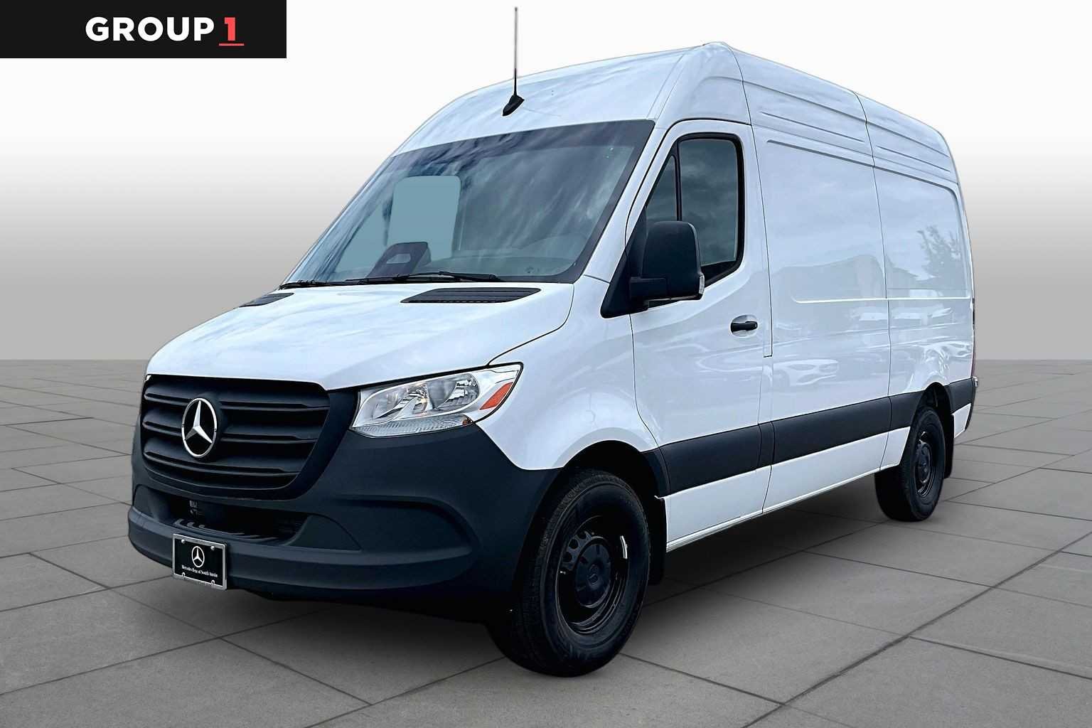 2025 Mercedes-Benz Sprinter Cargo Van 