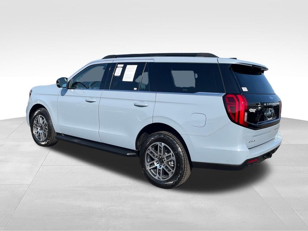 Used 2025 Gray Ford Active image 3