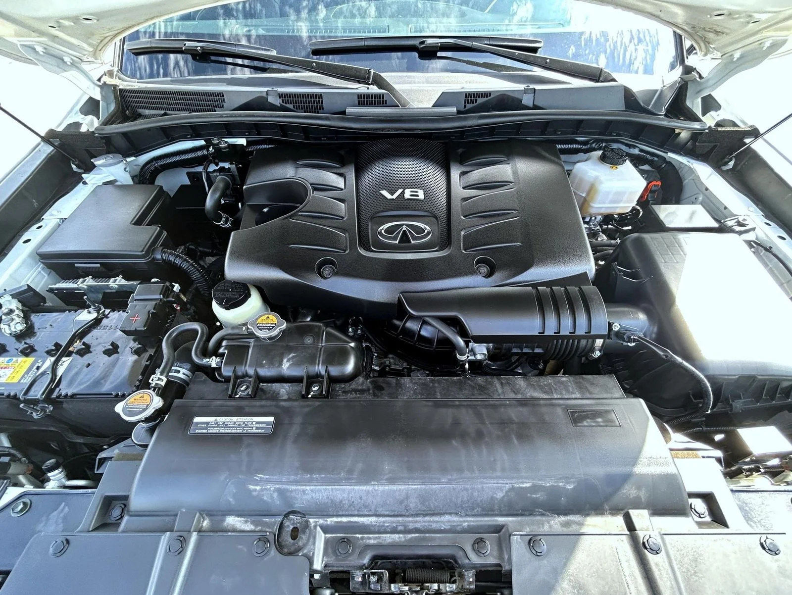 Used 2023 White INFINITI Sensory image 25
