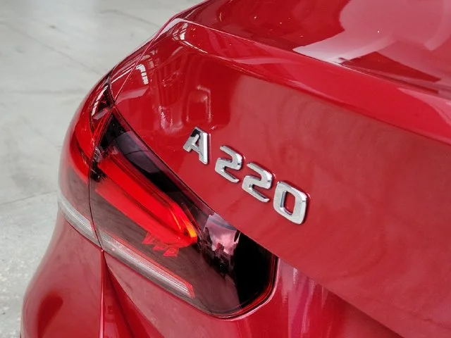 Used 2021 Red Mercedes-Benz A 220 image 8