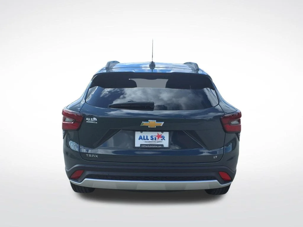Used 2025 Gray Chevrolet LT image 7