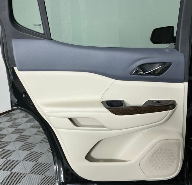 Used 2020 Black GMC Denali image 16