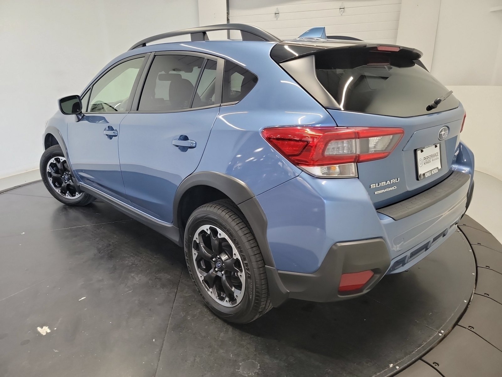 Used 2023 Horizon Blue Pearl Subaru Premium image 5