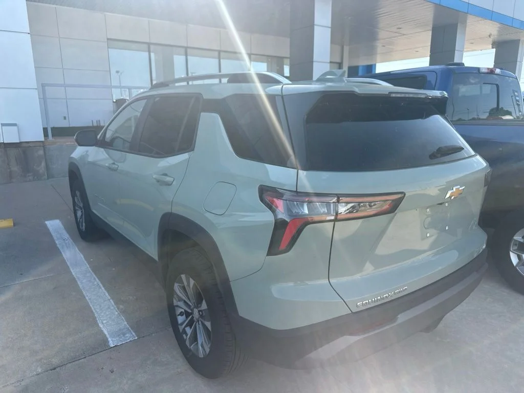 Used 2025 Green Chevrolet LT image 27