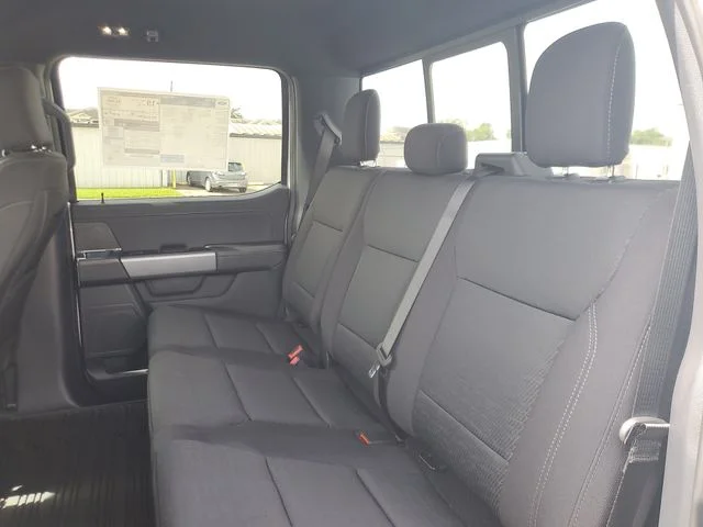 New 2026 Oxford White Ford XLT image 10