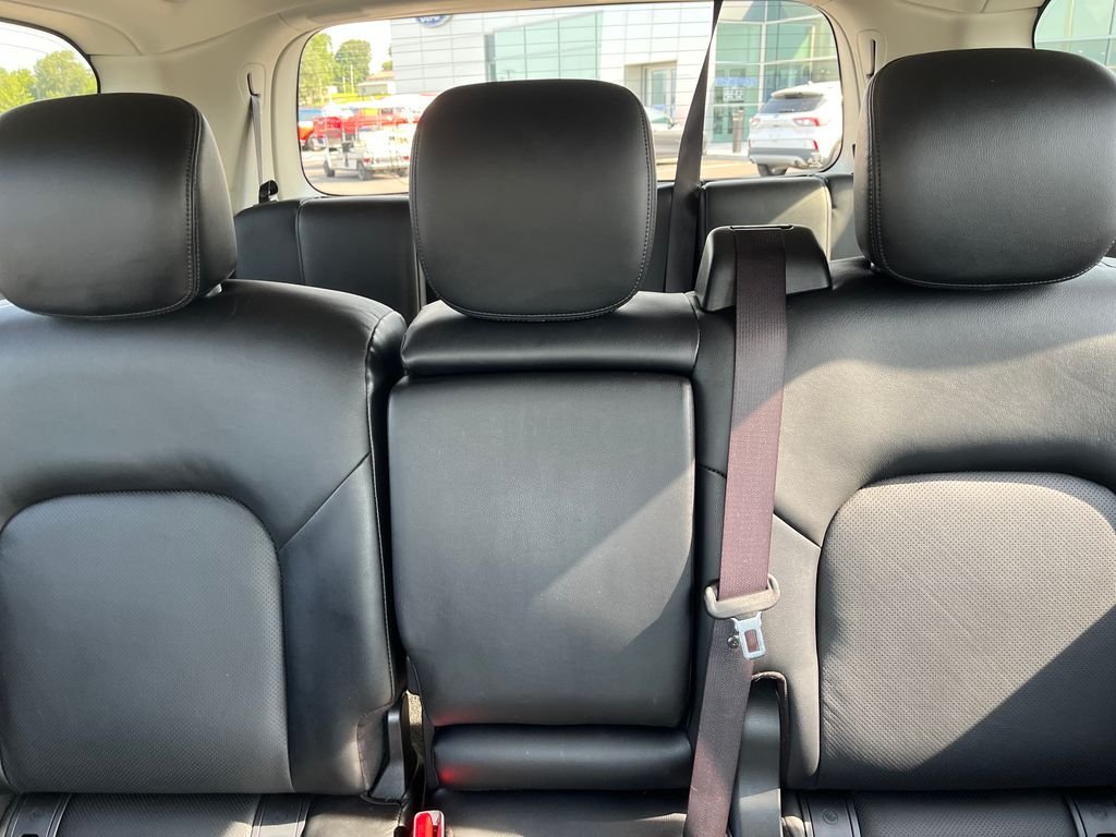 Used 2024 Silver Nissan SL image 23