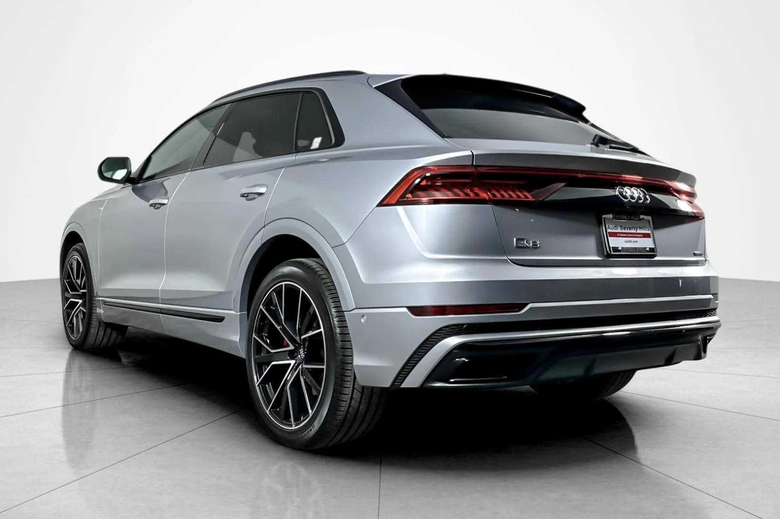 Used 2020 Florett Silver Metallic Audi Premium Plus 55 TFSI quattro image 3