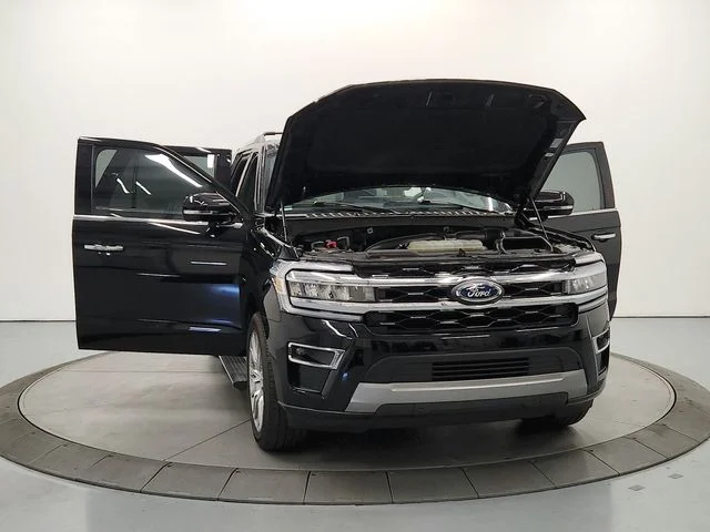Used 2023 Black Ford Limited image 11
