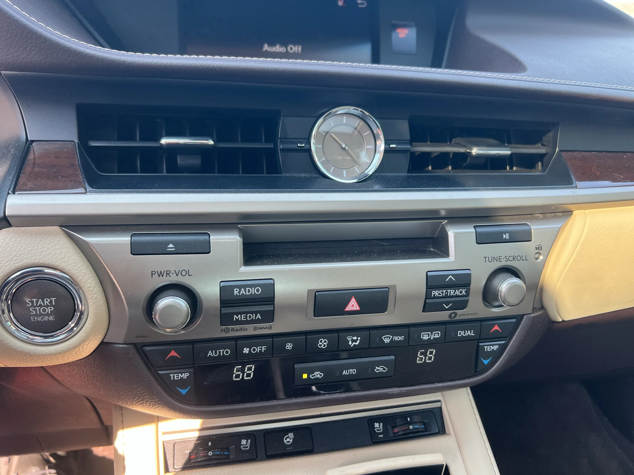 Used 2017 Matador Red Mica Lexus Base image 12