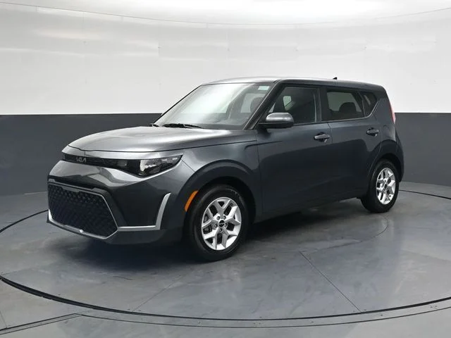 Used 2025 Gray Kia LX image 9