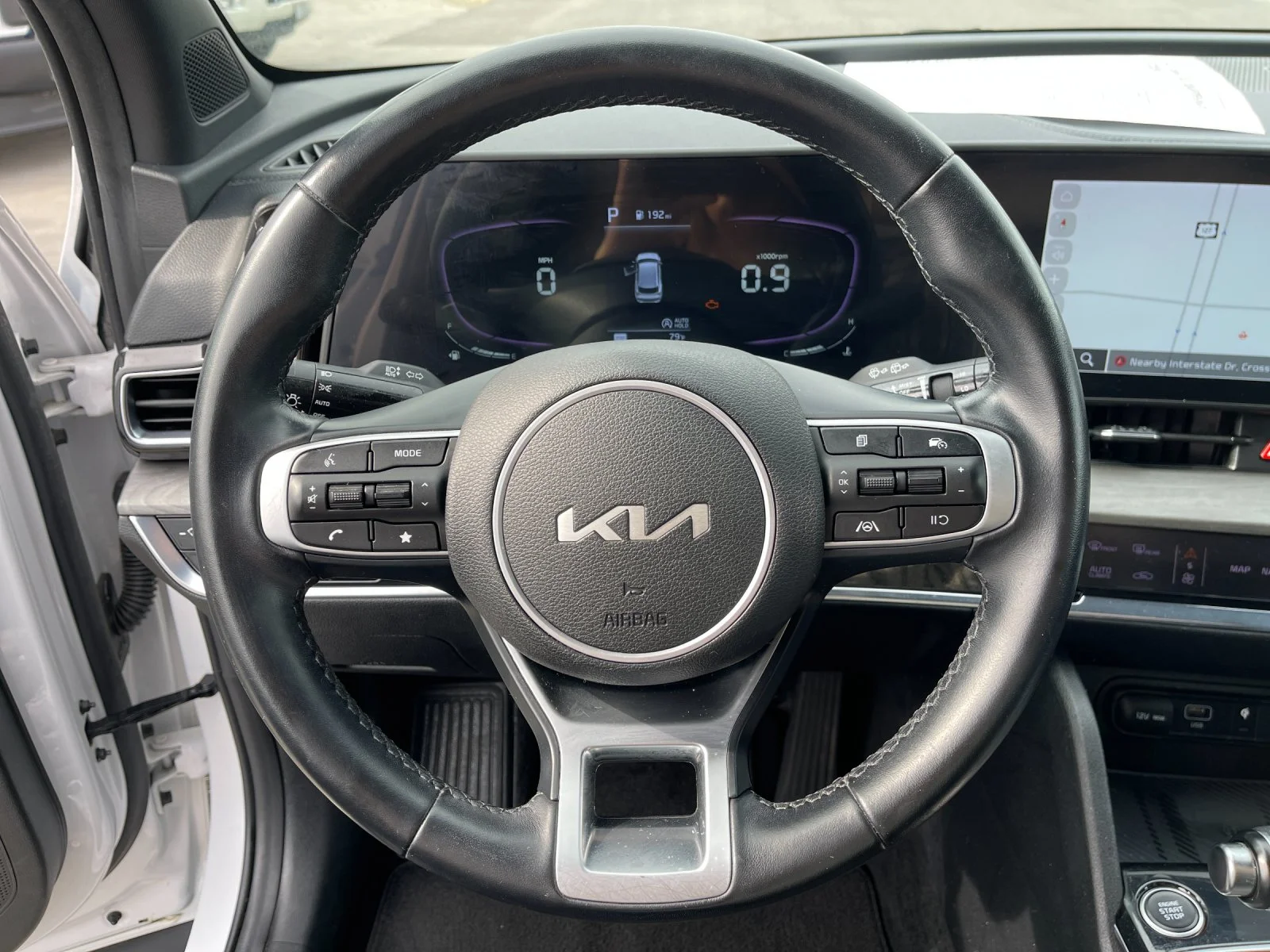 Used 2023 White Kia X-Line image 27