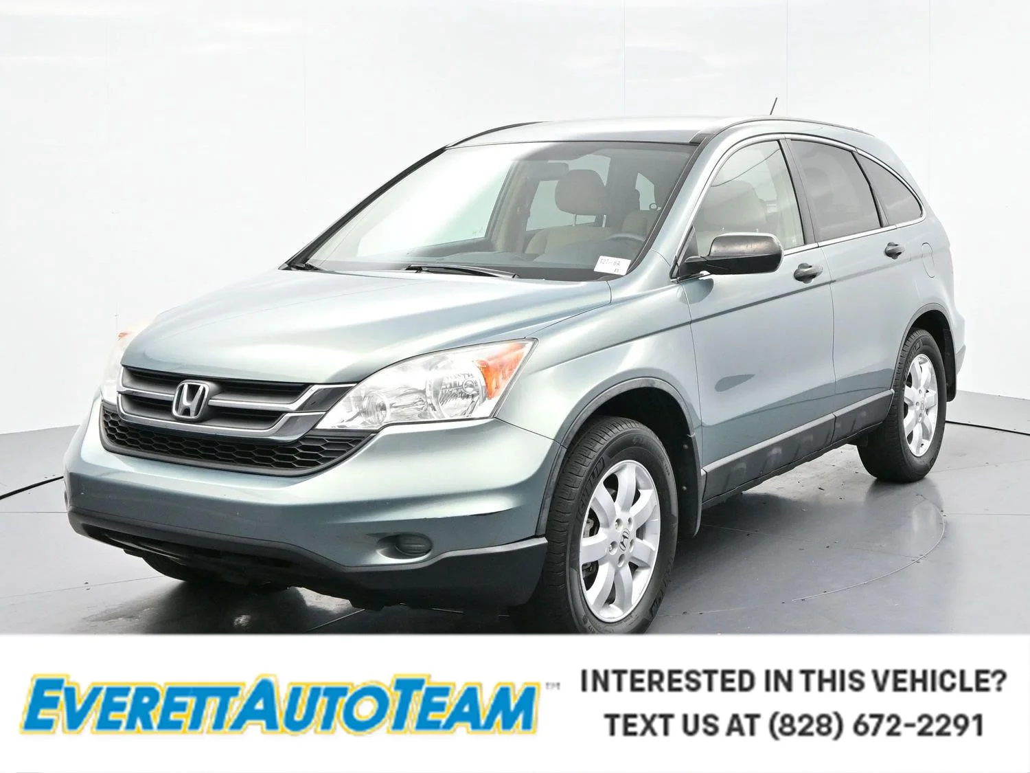 Used 2011 Opal Sage Metallic Honda SE image 1