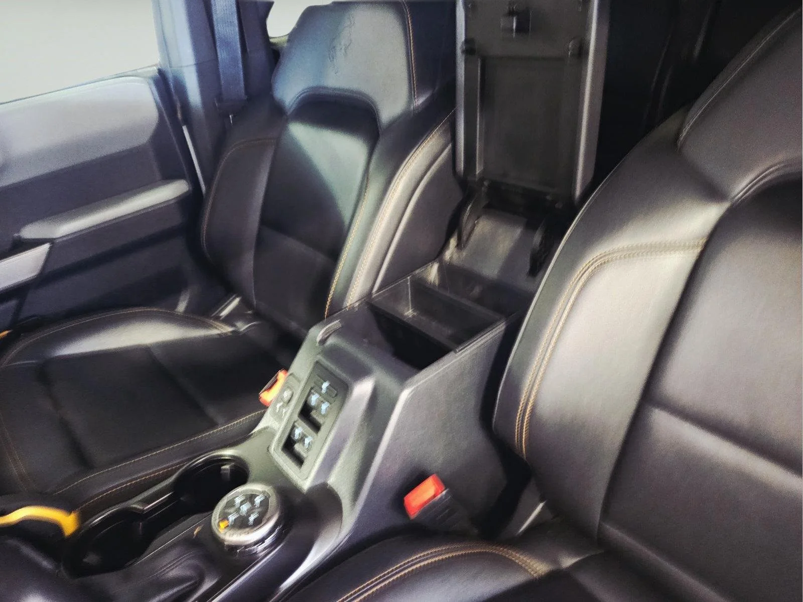 Used 2022 Cactus Gray Ford Badlands Advanced image 41