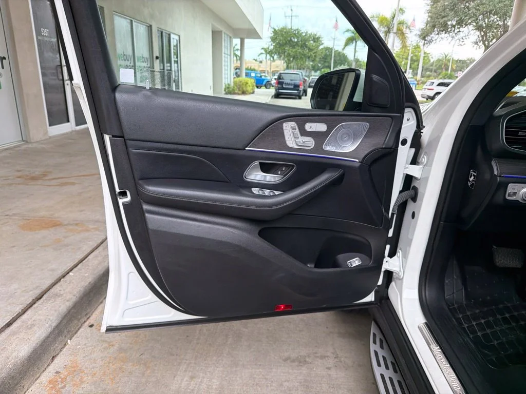 Used 2020 White Mercedes-Benz GLE 350 image 51