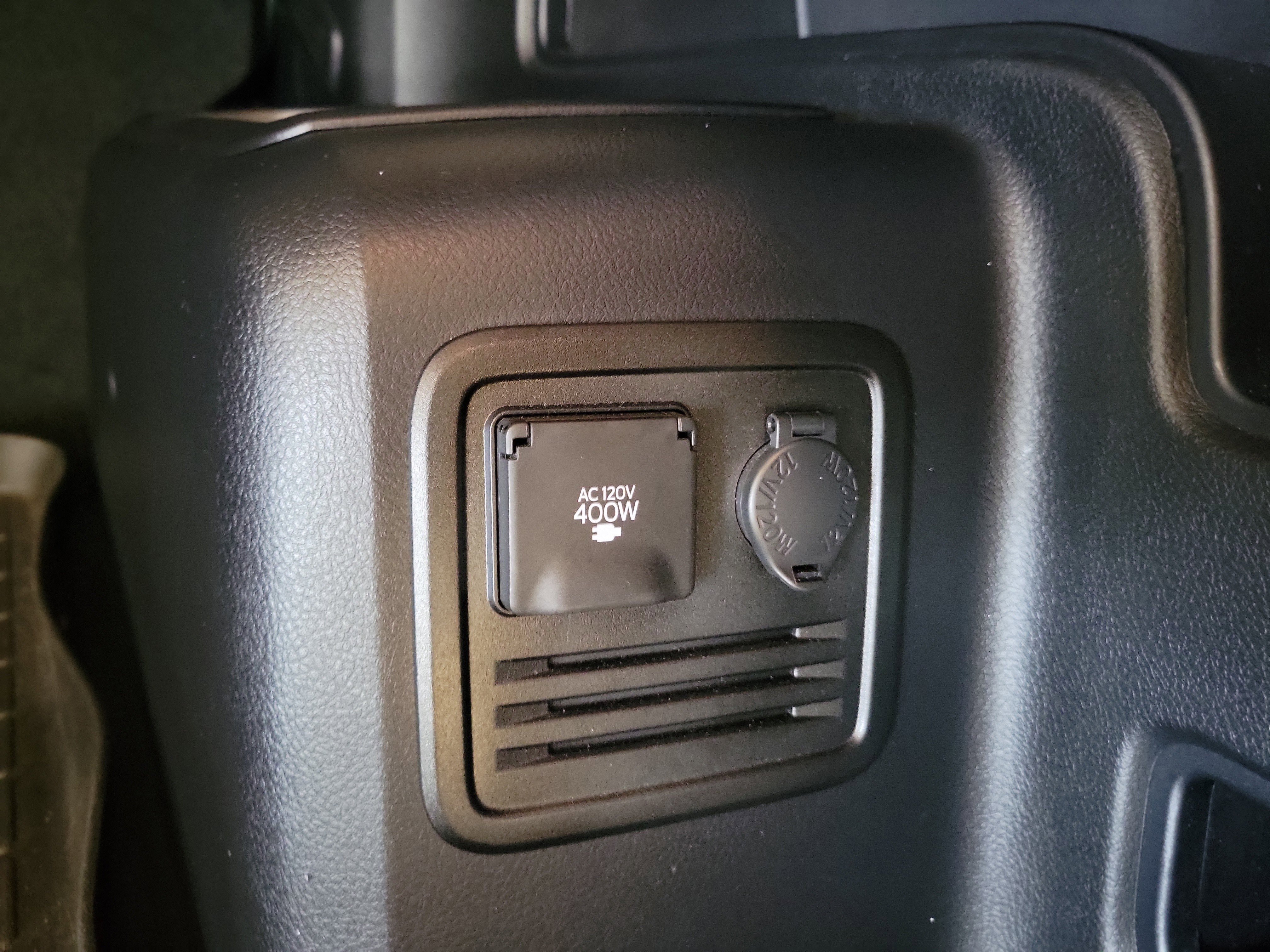 Used 2021 Magnetic Gray Metallic Toyota SR5 Premium image 13