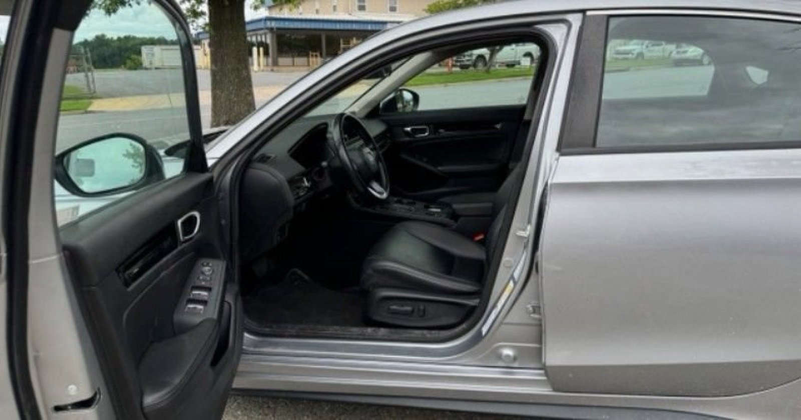 2024 Honda Civic Hatchback EX-L - Photo 14