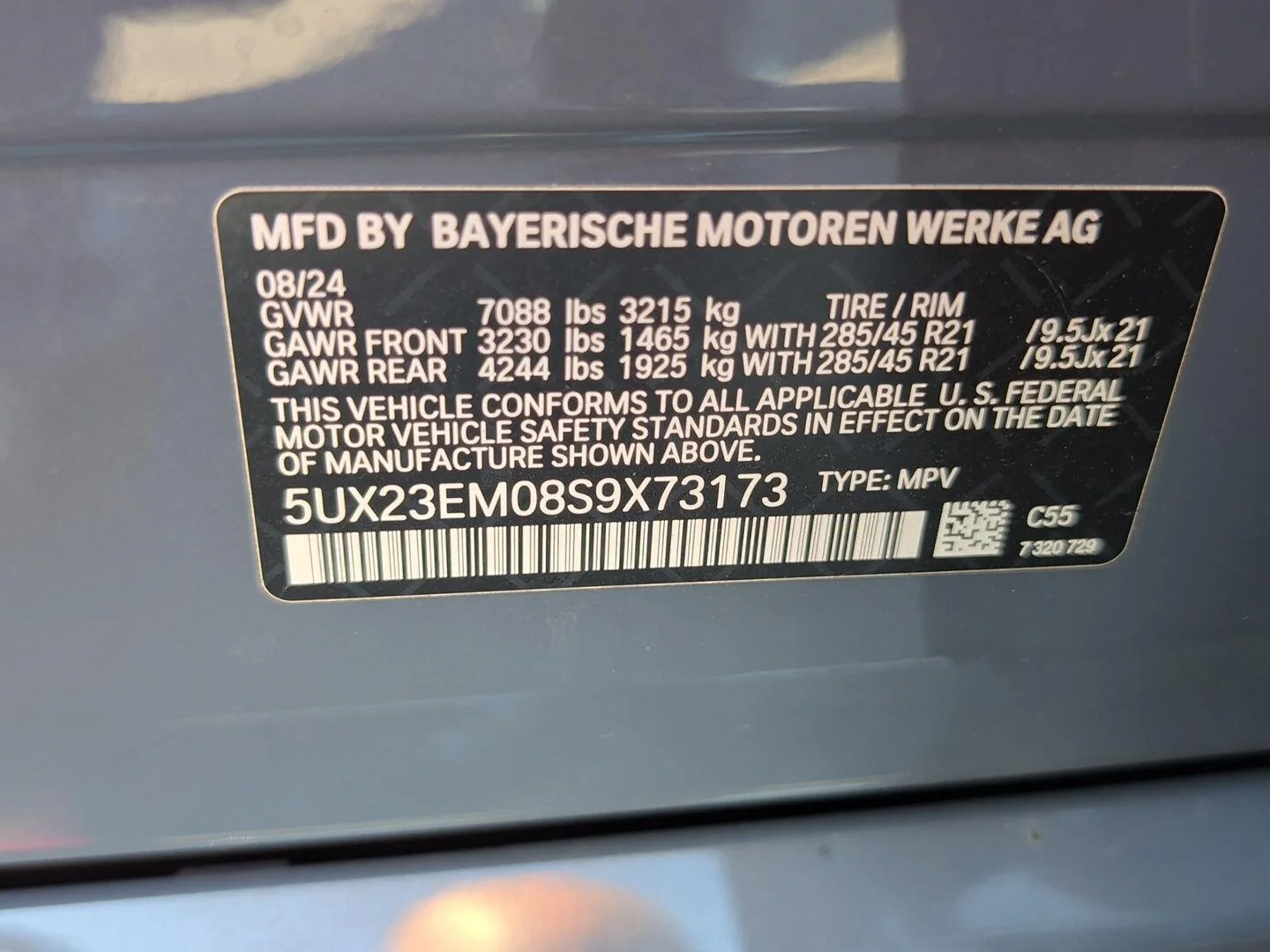 Used 2025 Sparkling Copper Metallic BMW xDrive40i image 30