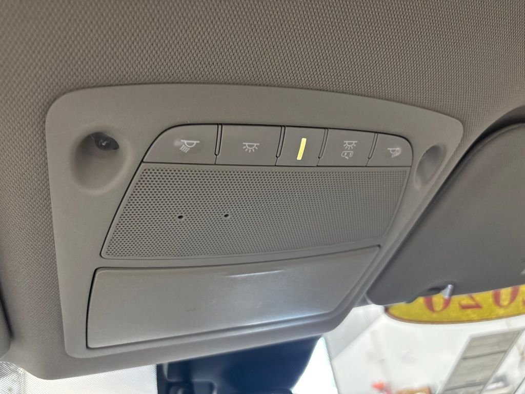 Used 2020 Gray Nissan S image 21