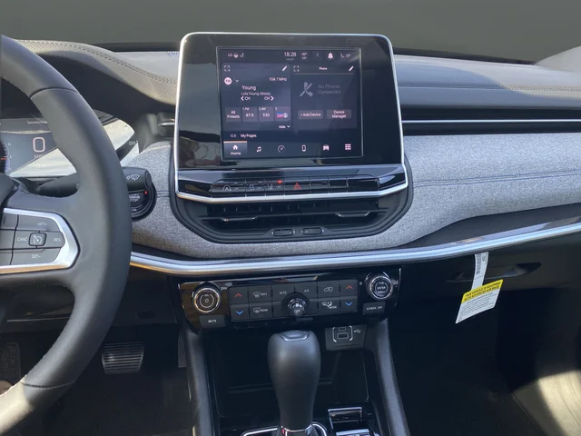 2025 Jeep Compass Latitude - Photo 8