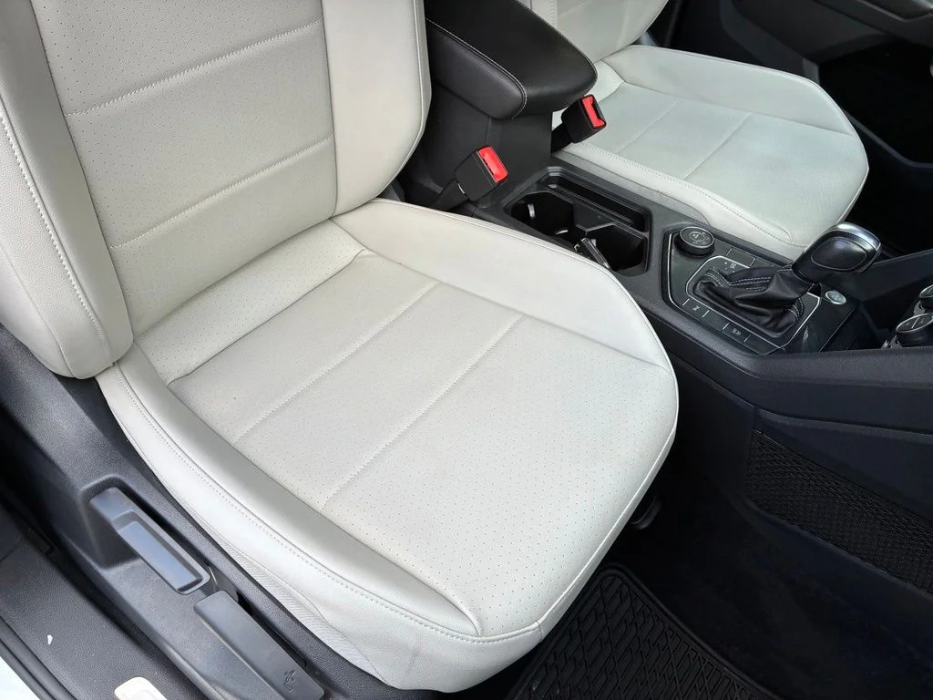 Used 2021 Silver Volkswagen 2.0T SE R-Line Black image 44