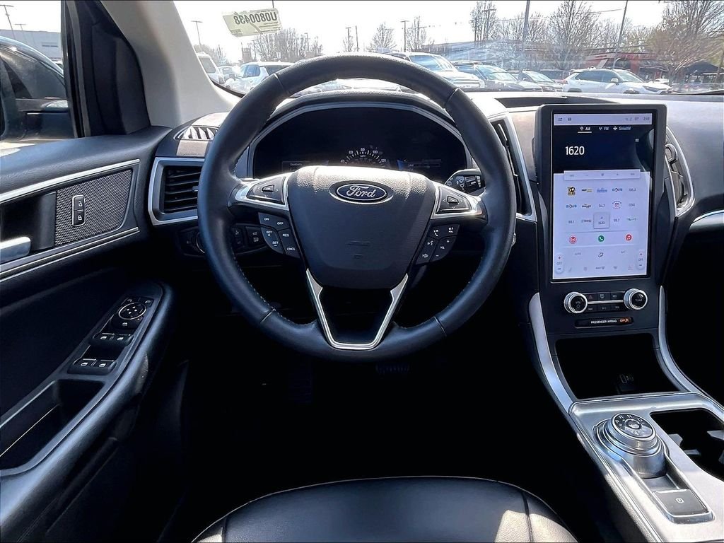 Used 2022 Green Ford SEL image 17