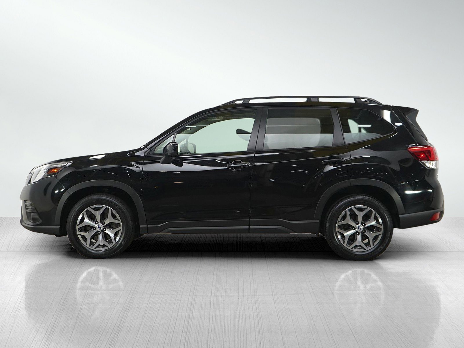 Used 2024 Subaru Forester Premium with VIN JF2SKACC0RH437835 for sale in Burnsville, Minnesota