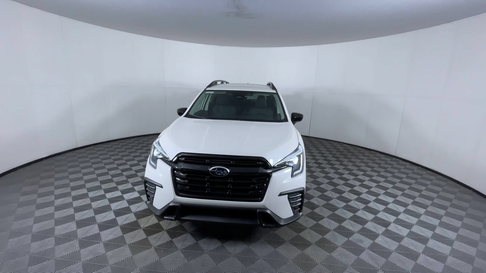 Used 2026 Crystal White Pearl Subaru Premium image 3