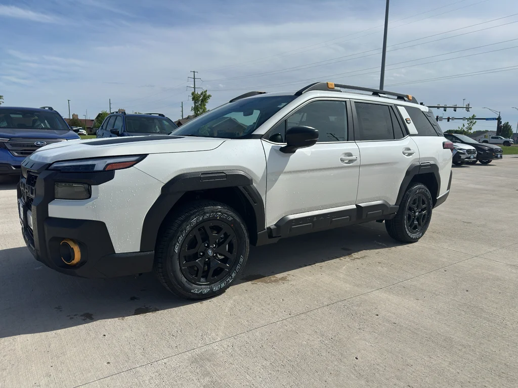 New 2026 CRYSTAL WHITE PEARL Subaru Wilderness image 2