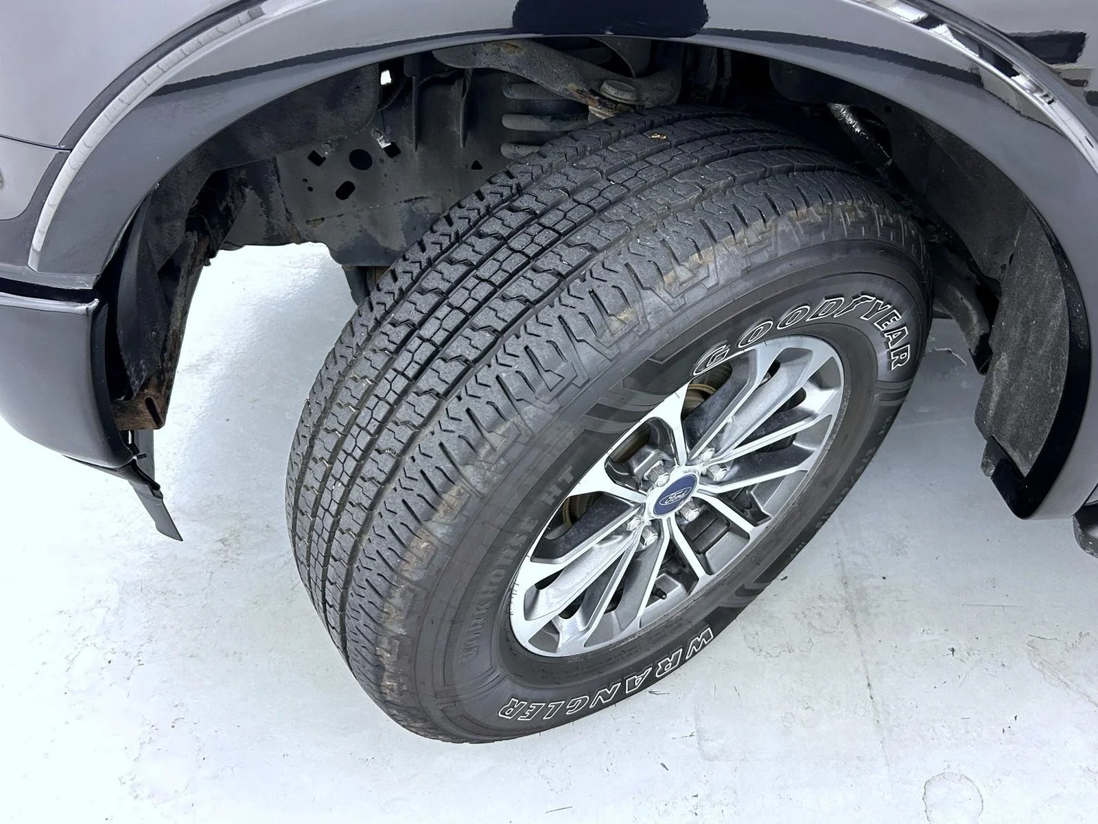 Used 2020 Black Ford XLT image 23