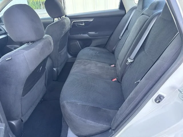 Used 2014 White Nissan 2.5 S image 13