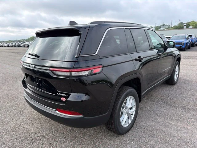New 2026 Black Jeep Laredo image 3