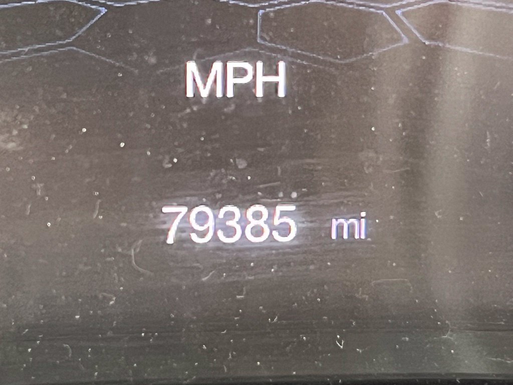 Used 2020 Silver Jeep Altitude image 11
