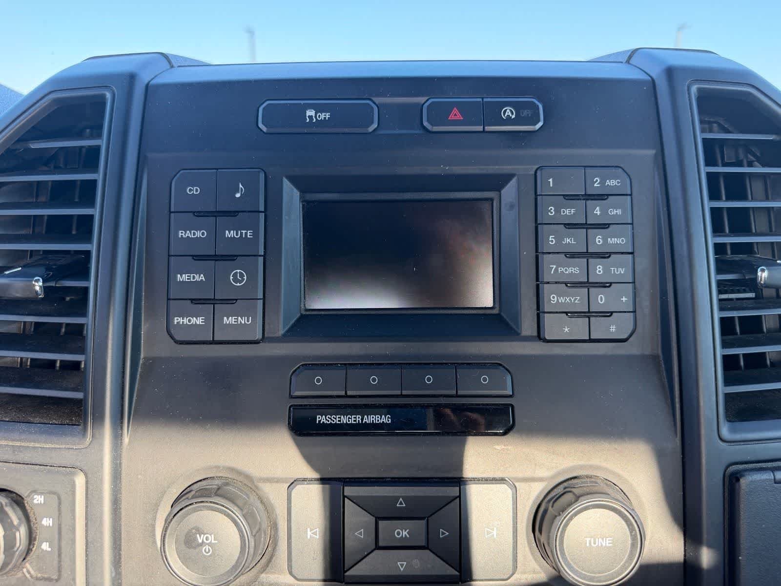 Used 2016 Ingot Silver Metallic Ford XL image 14