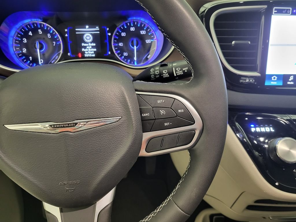 Used 2024 White Chrysler LX image 5