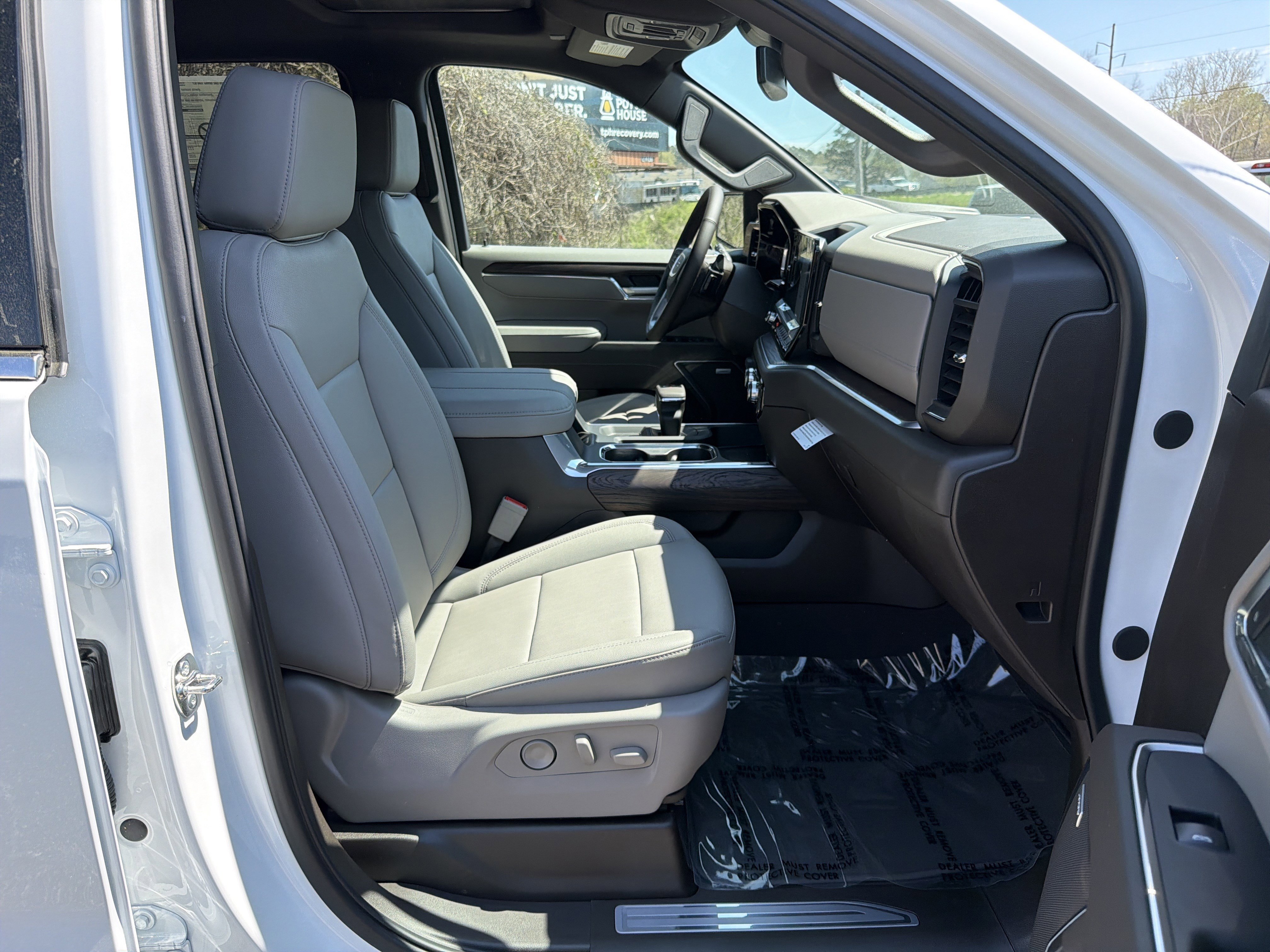 2026 GMC Sierra 1500 SLT - Photo 15