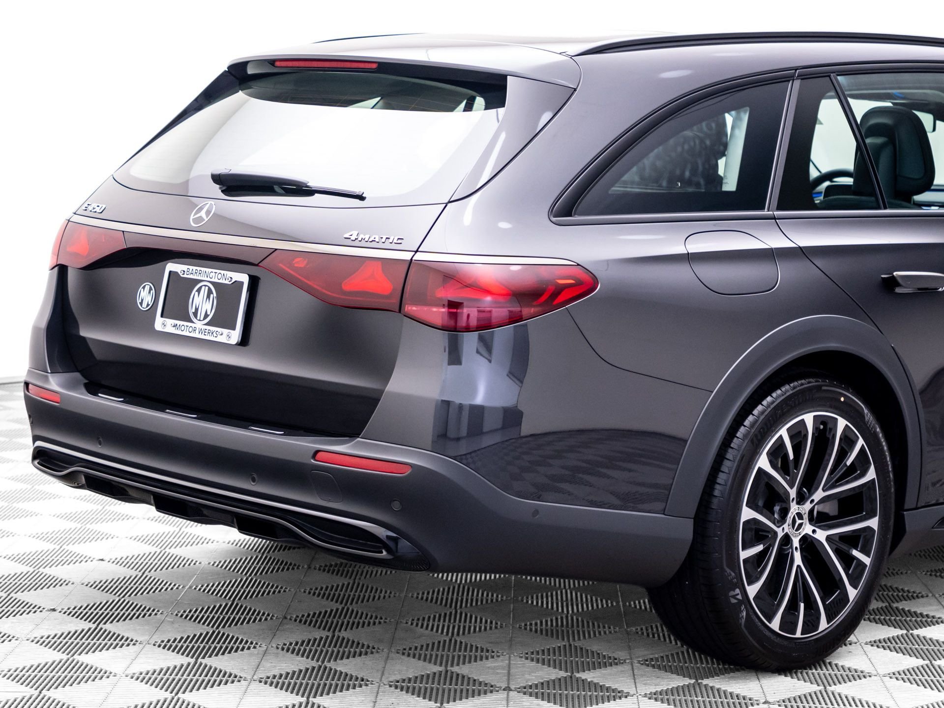 New 2027 Graphite Grey Metallic Mercedes-Benz E 450 image 36