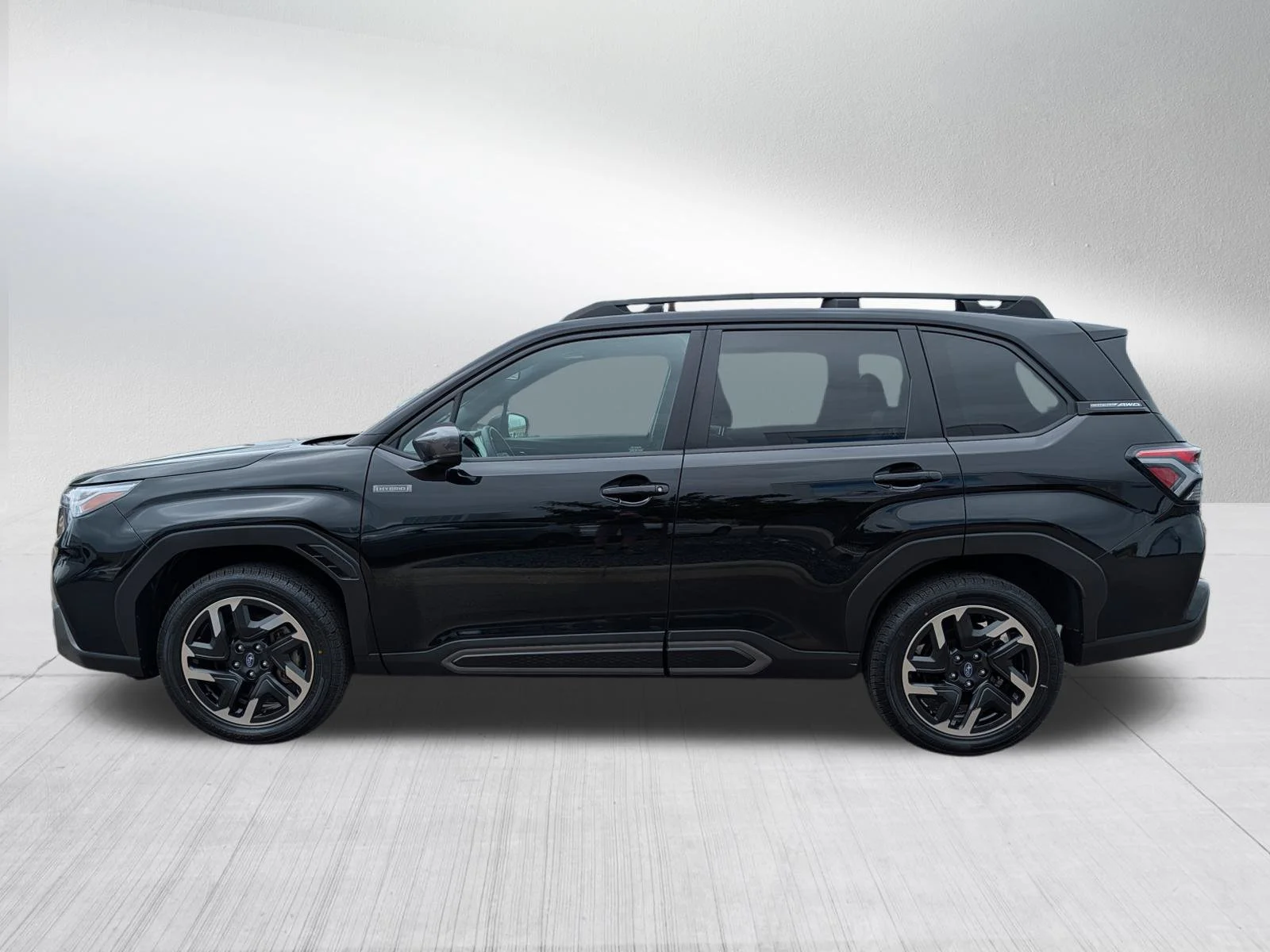 Used 2025 Crystal Black Silica Subaru Limited Hybrid image 4