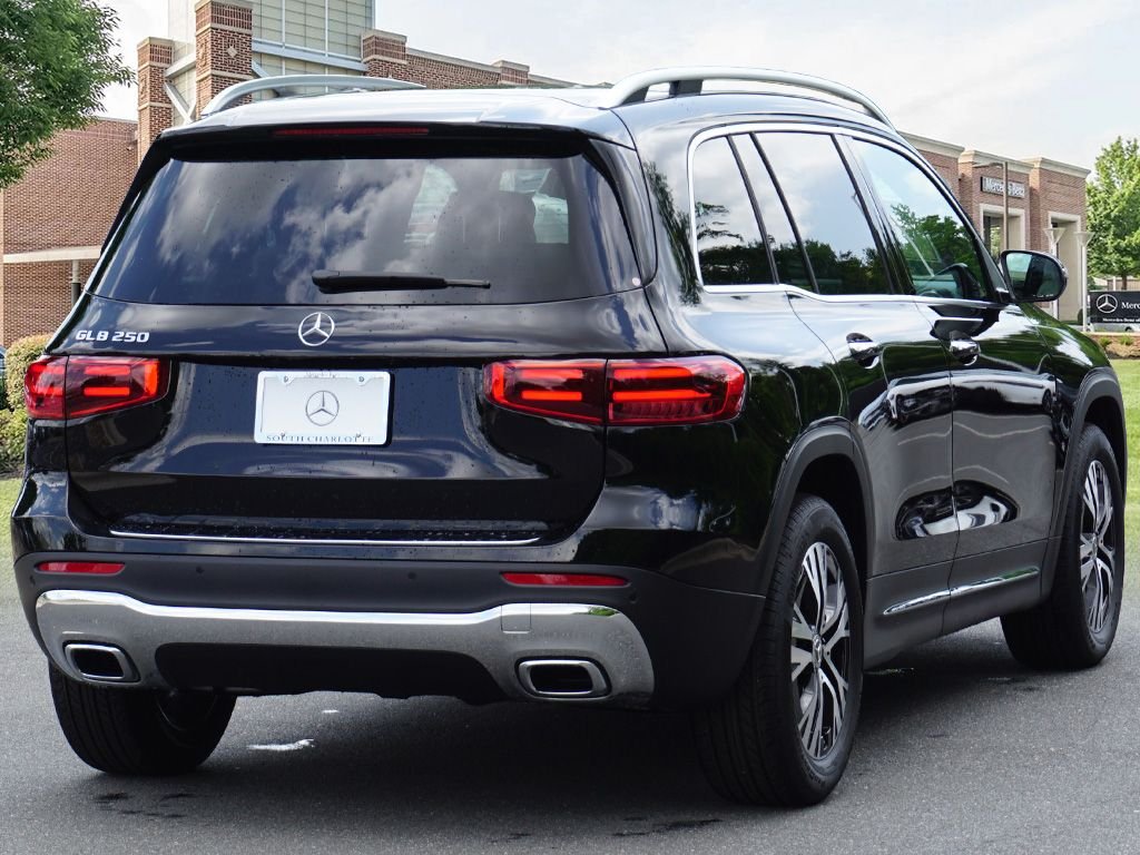 2025 Mercedes-Benz GLB Base - Photo 6