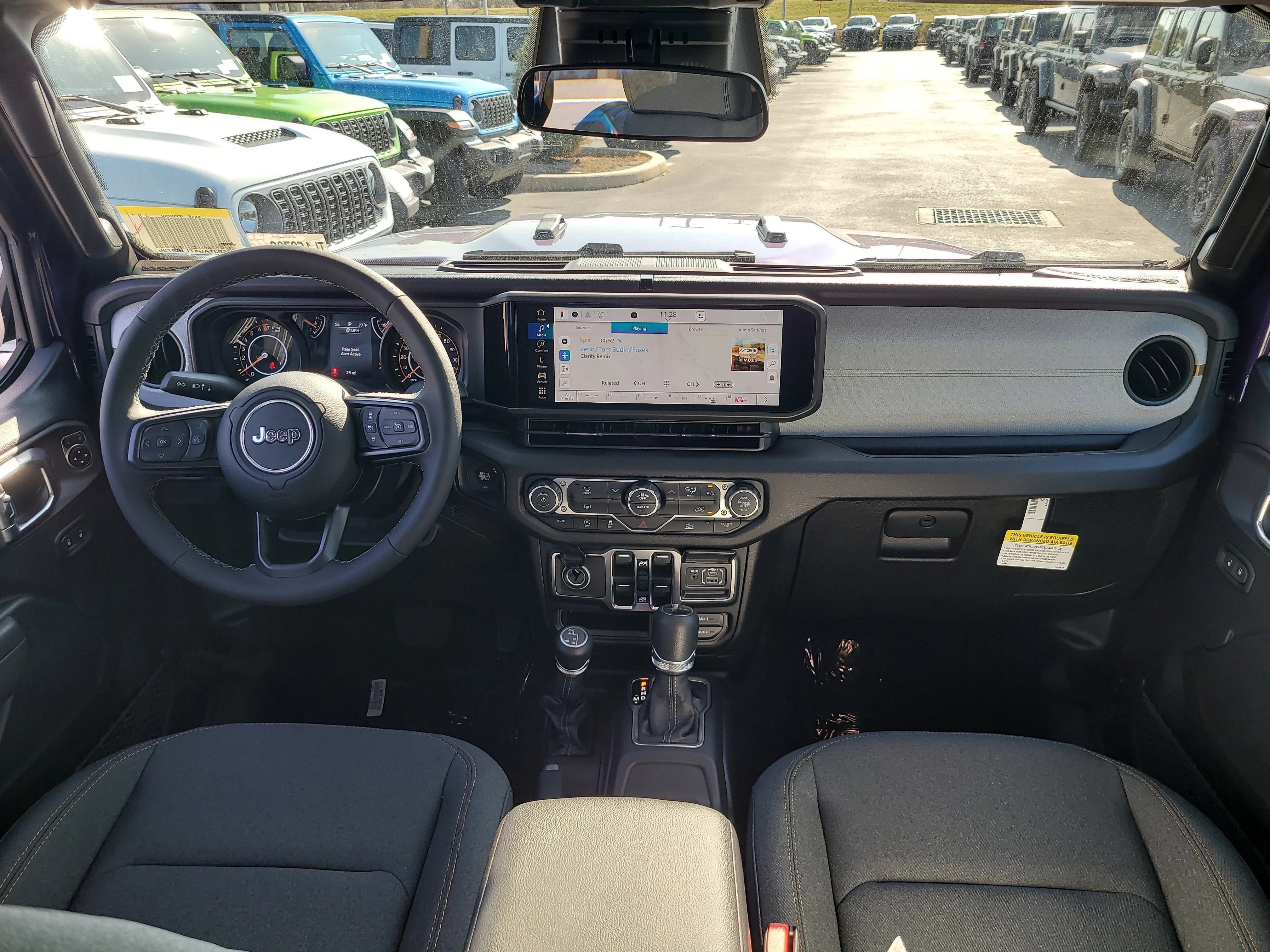 New 2026 Reign Jeep Sport S image 11
