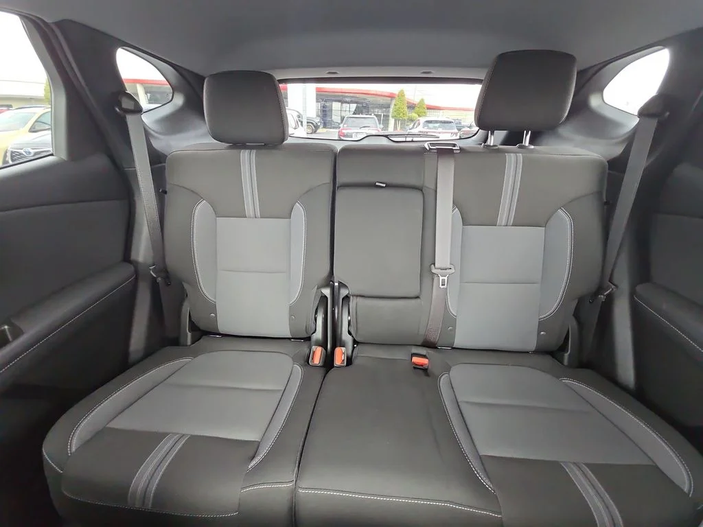 Used 2024 White Chevrolet LT image 28