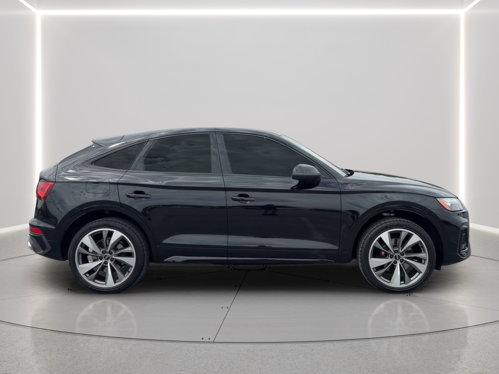 Used 2024  Audi Premium Plus image 4