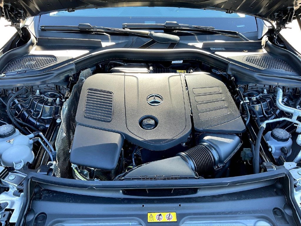 Used 2026 Graphite Mercedes-Benz GLC 300 image 31