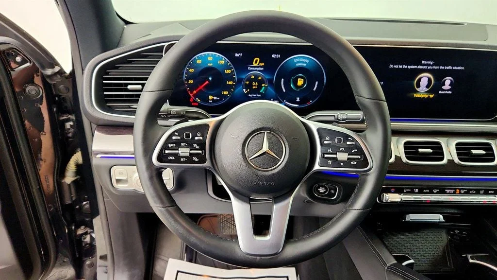 Used 2020 Black Mercedes-Benz GLE 350 4MATIC® SUV w/ Premium Pkg image 13